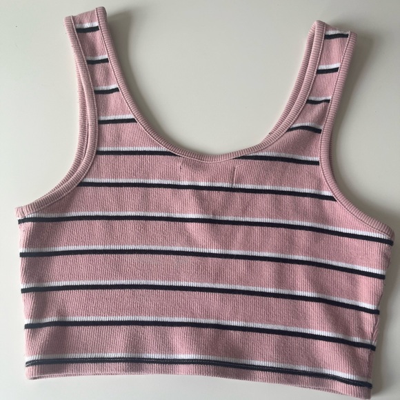 Urban Planet tank (need gone ASAP) - Picture 2 of 2